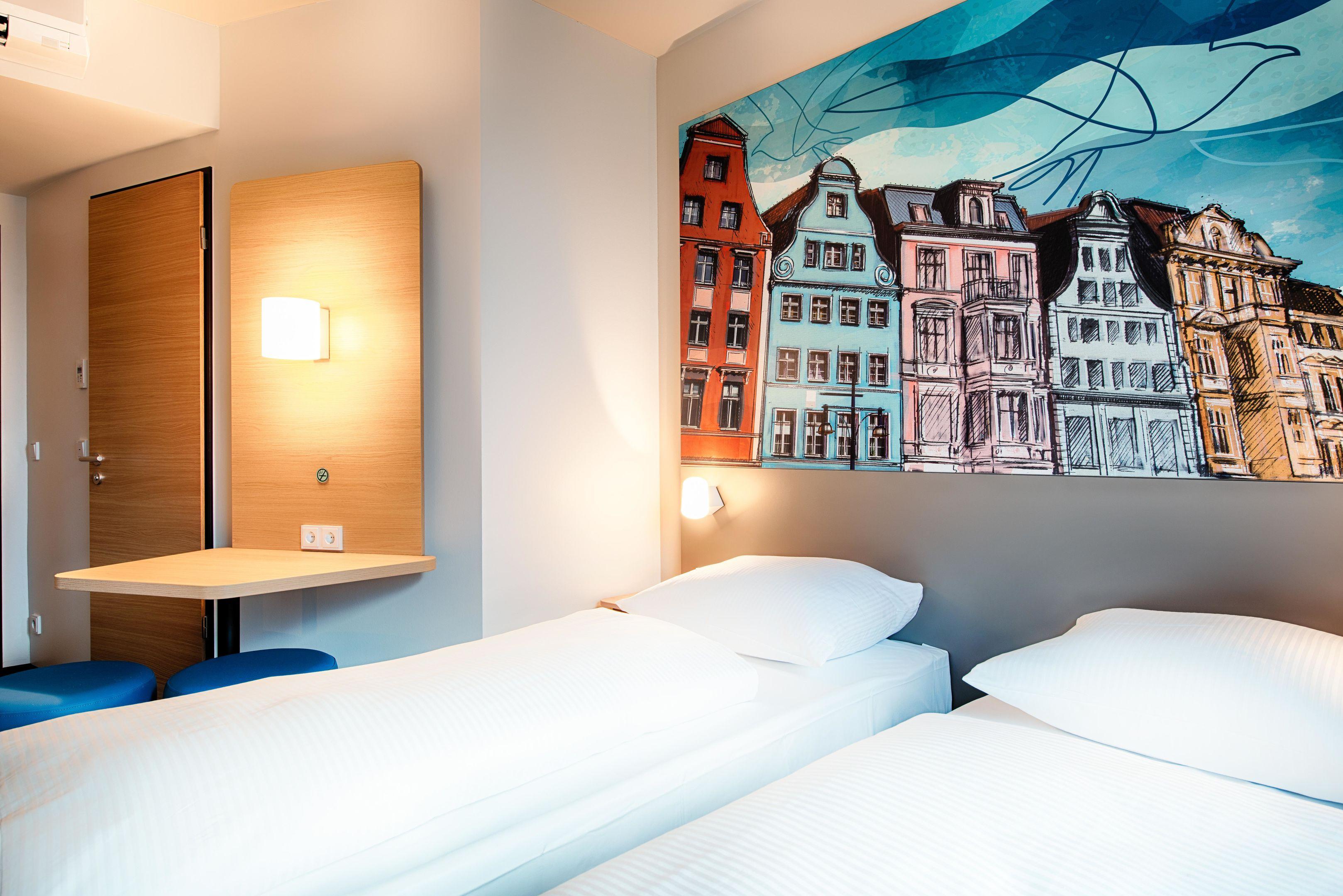 B&B Hotel Rostock City-West Экстерьер фото