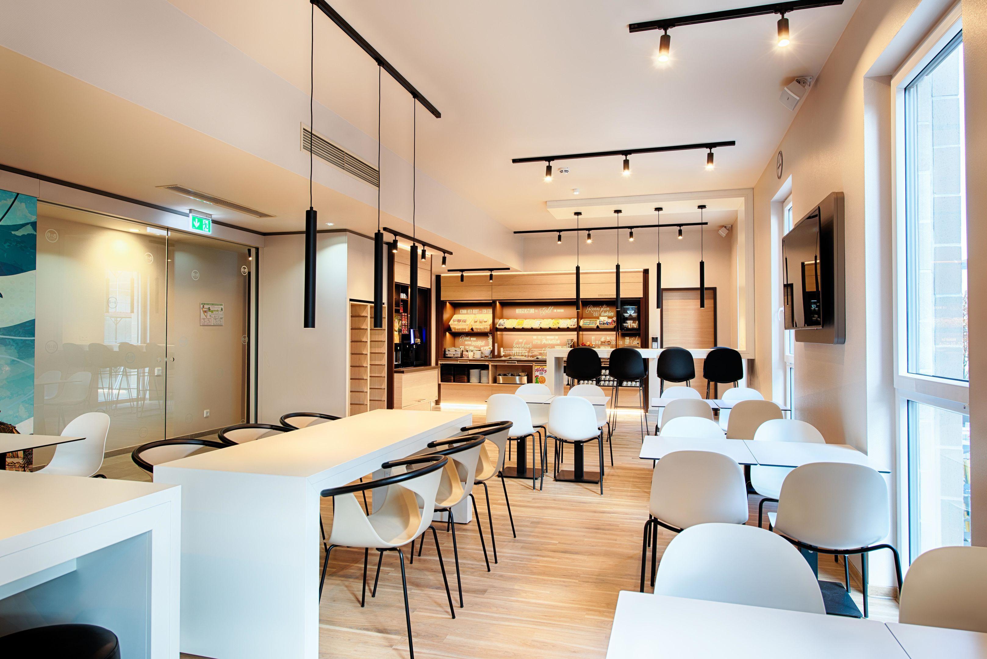 B&B Hotel Rostock City-West Экстерьер фото