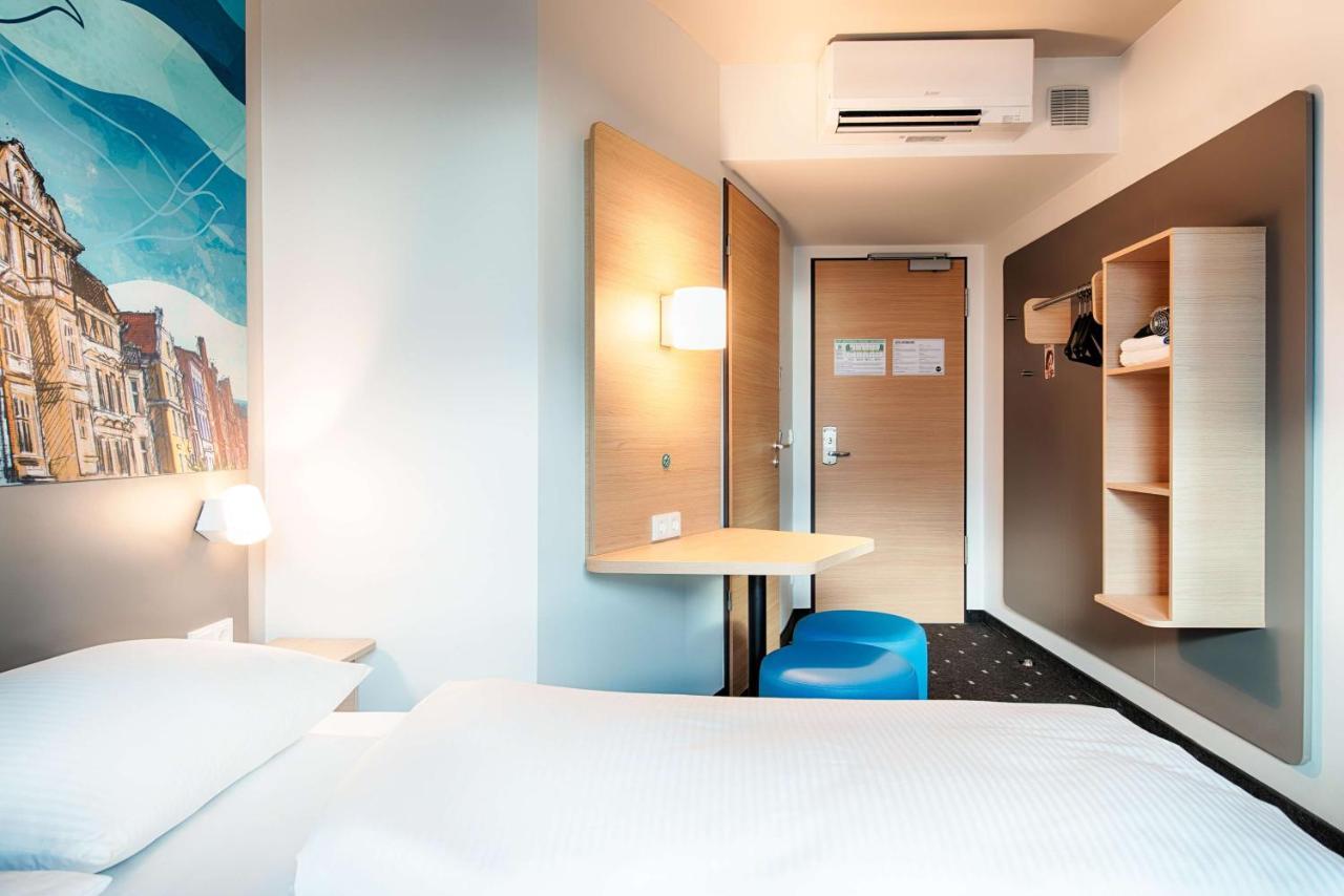 B&B Hotel Rostock City-West Экстерьер фото